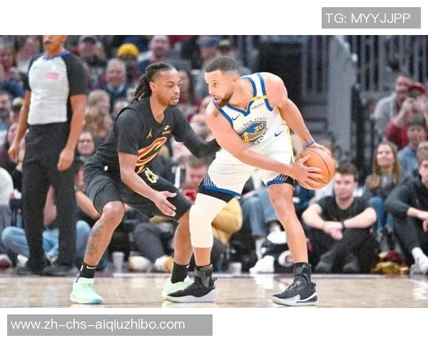 勇士与雷霆首场对决精彩回顾及赛后分析